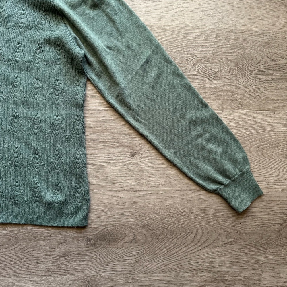 Grace & Lace V-Neck Knit Sweater - Picture 4 of 6